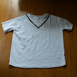 ⭐ White short sleeve shirt